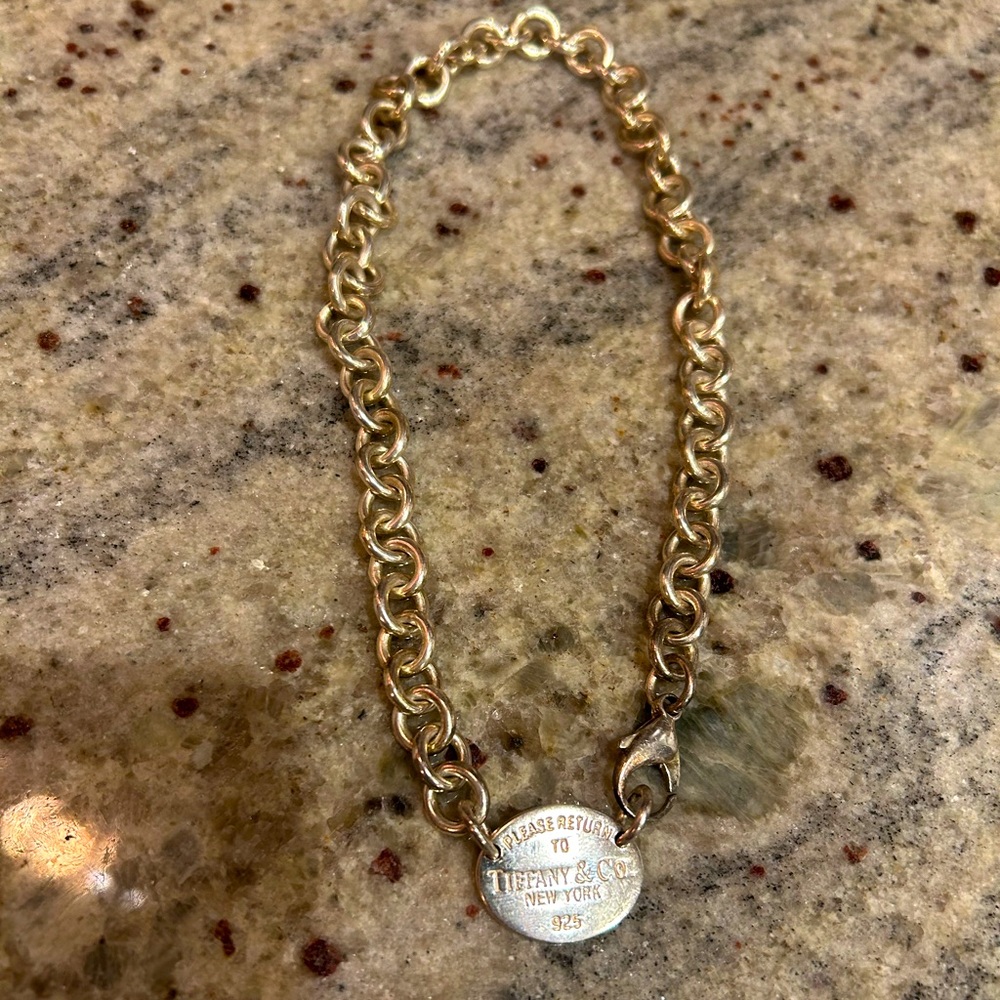 Tiffany Estate Return to Tiffany Oval tag choker necklace